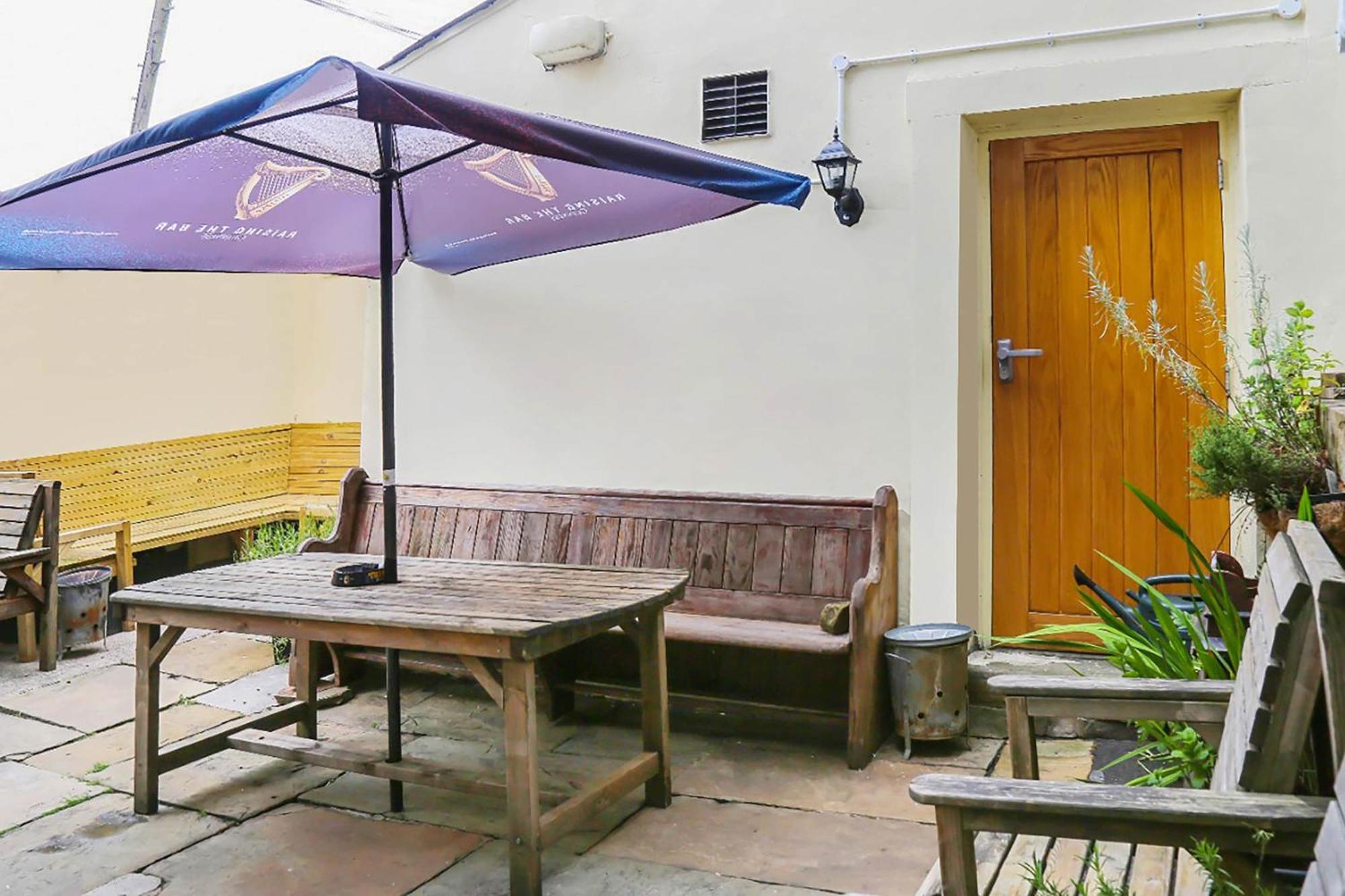 Oyo Castle Hotel, Accrington Luaran gambar